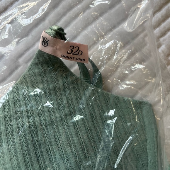 Push-Up Perfect Shape Pointelle Bra - Picture 5 of 5